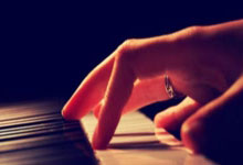 [国际足球]莱比锡大胜晋级德国足协杯决赛.